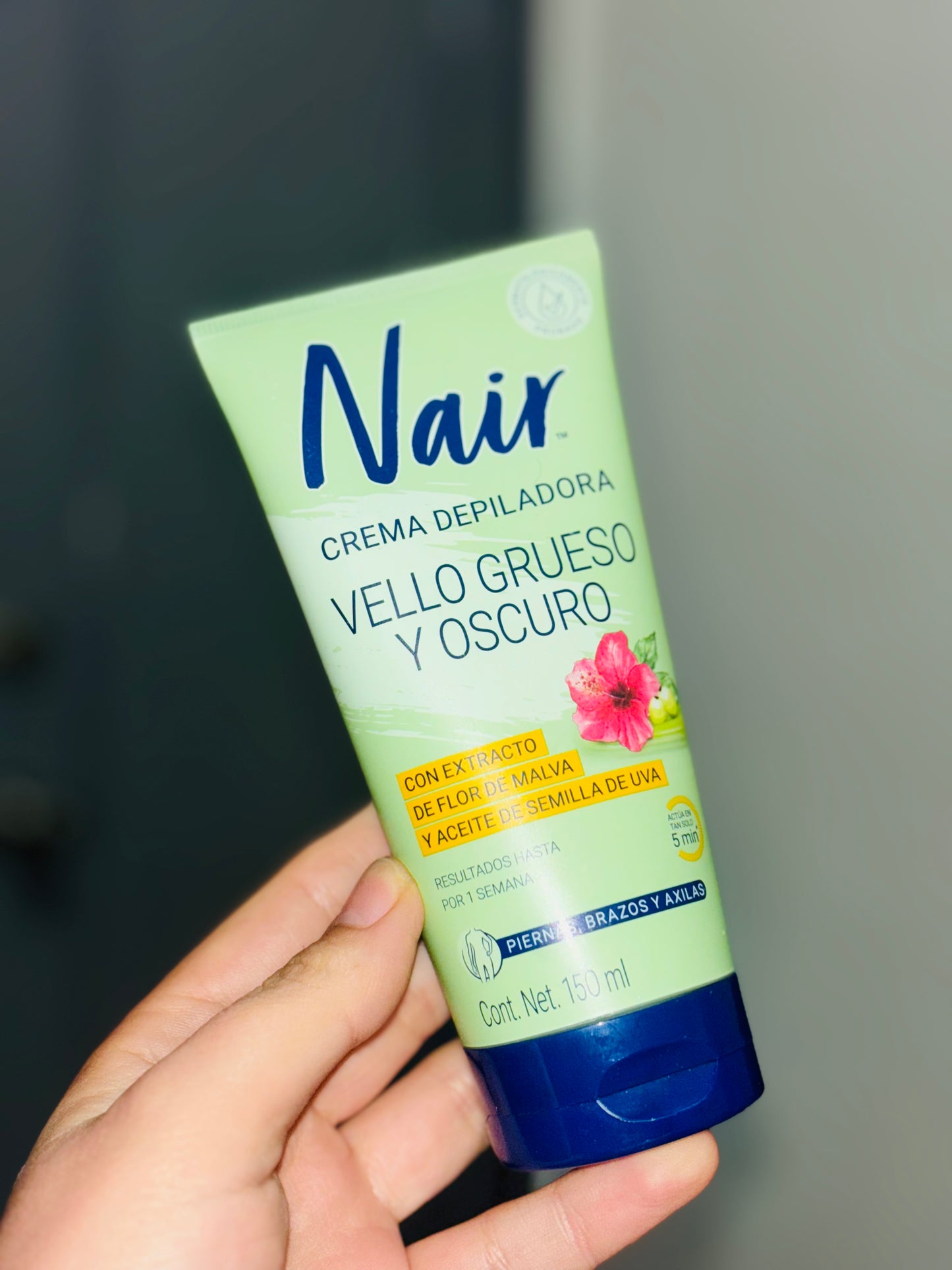 Crema depiladora “Nair” vello grueso y obscuro