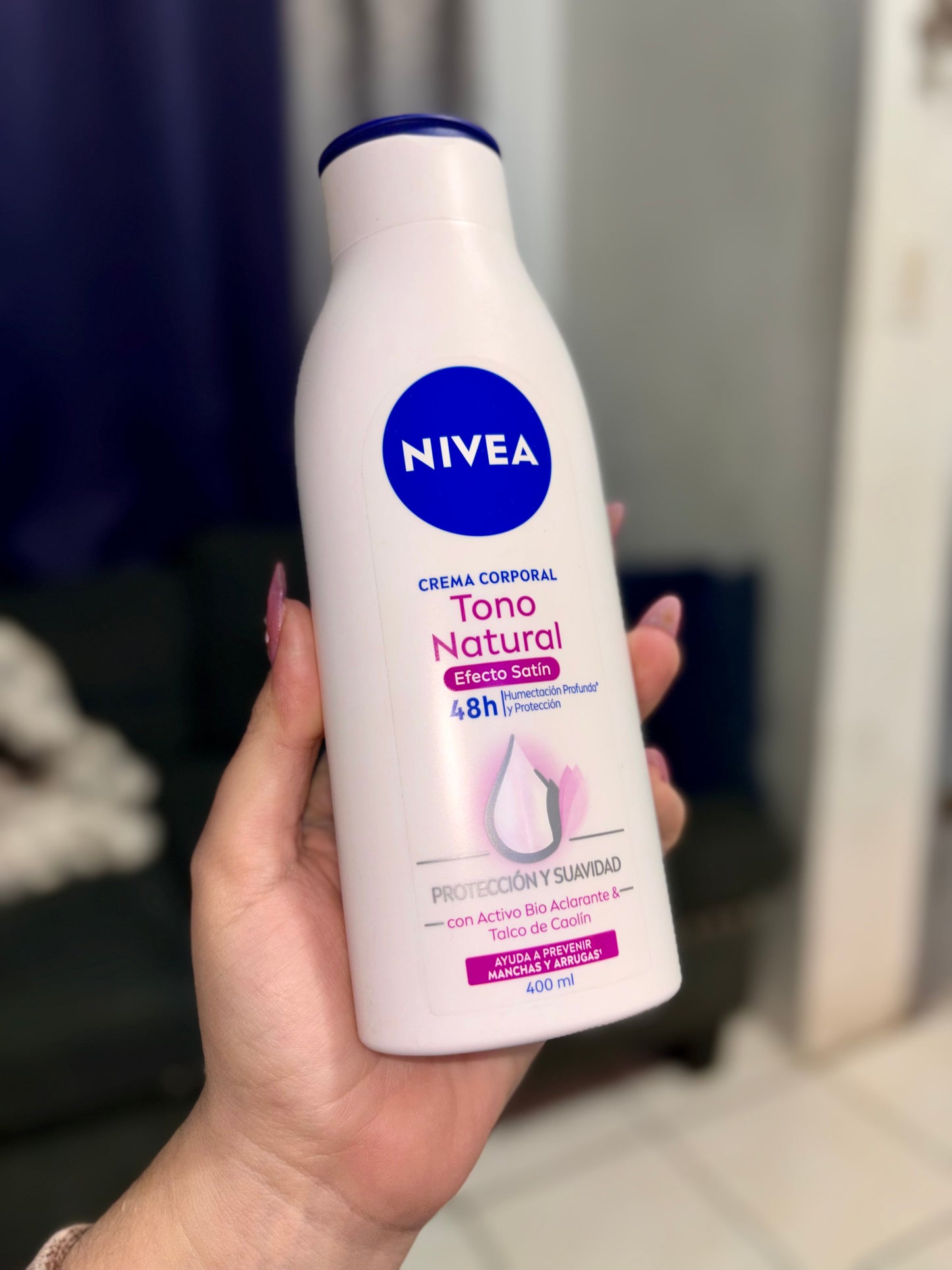 Crema Corporal Tono Natural efecto Satin “Nivea”