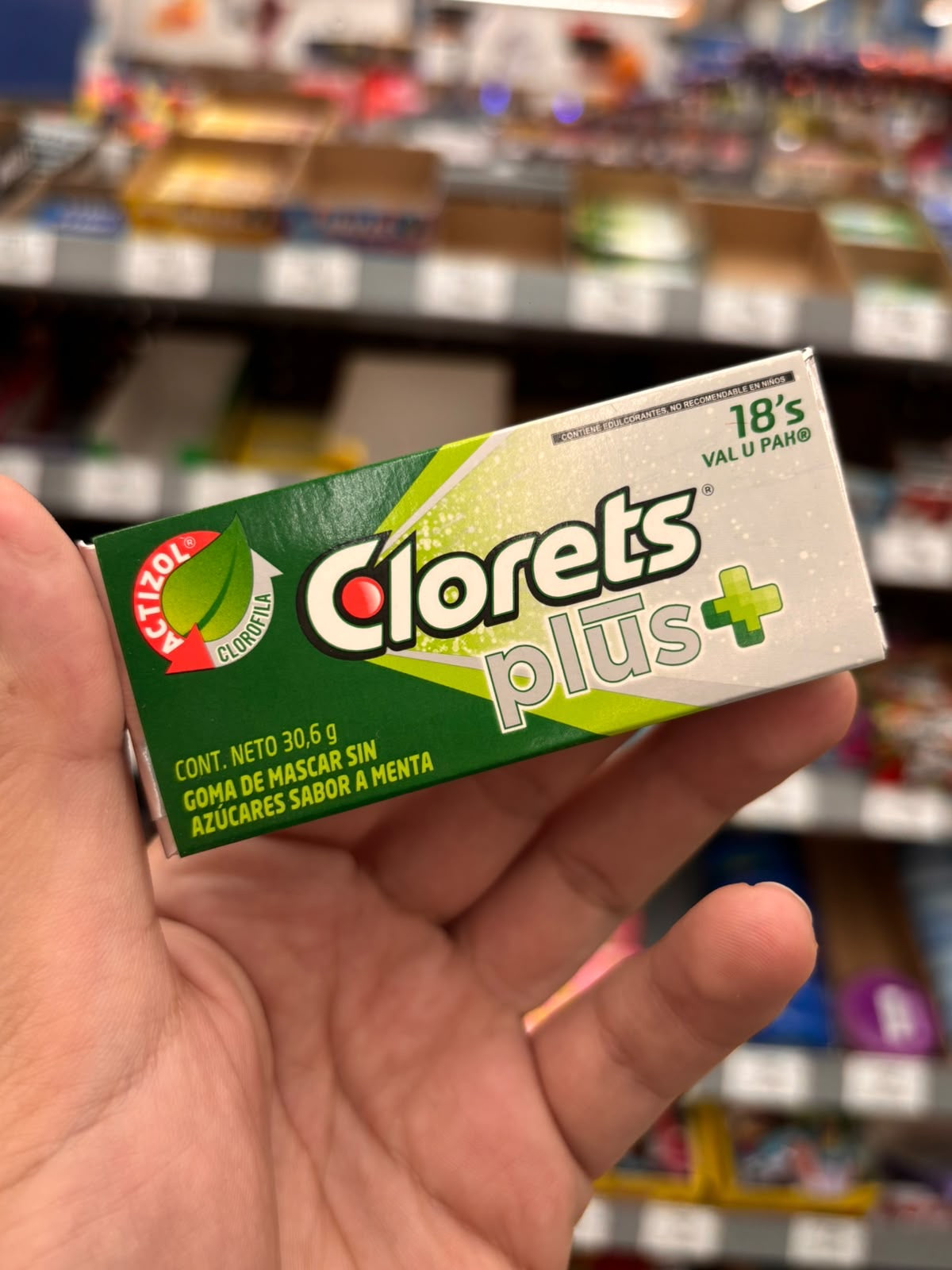 Goma de mascar Clorets plus sin azúcar sabor menta