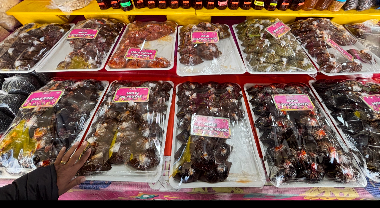 Mole oaxaqueño varios sabores