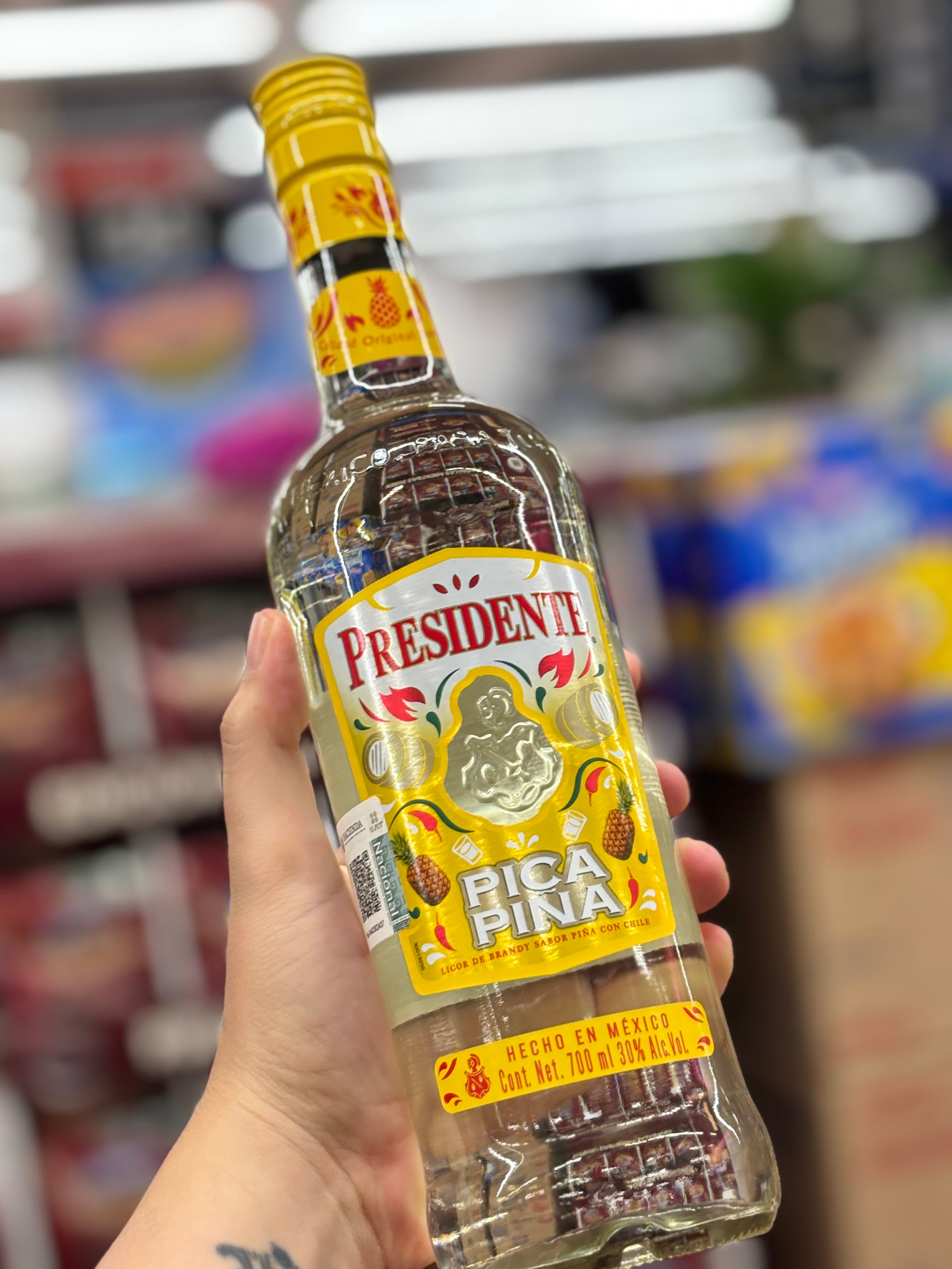 Brandy Pica piña 🍍 “Presidente” – Antojitos La Tarasca