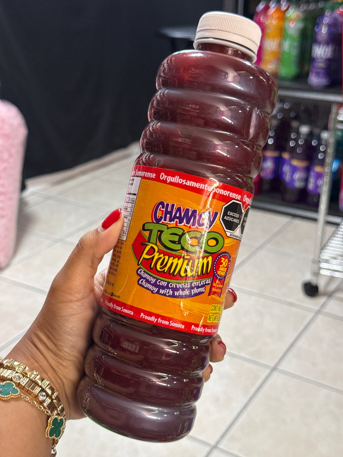 Chamoy Teco con Ciruelas Enteras