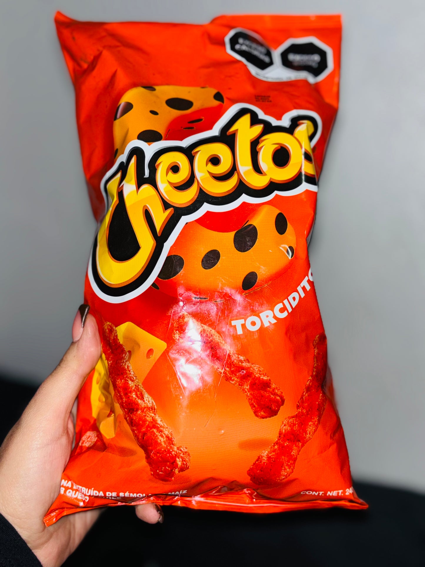 CHEETOS