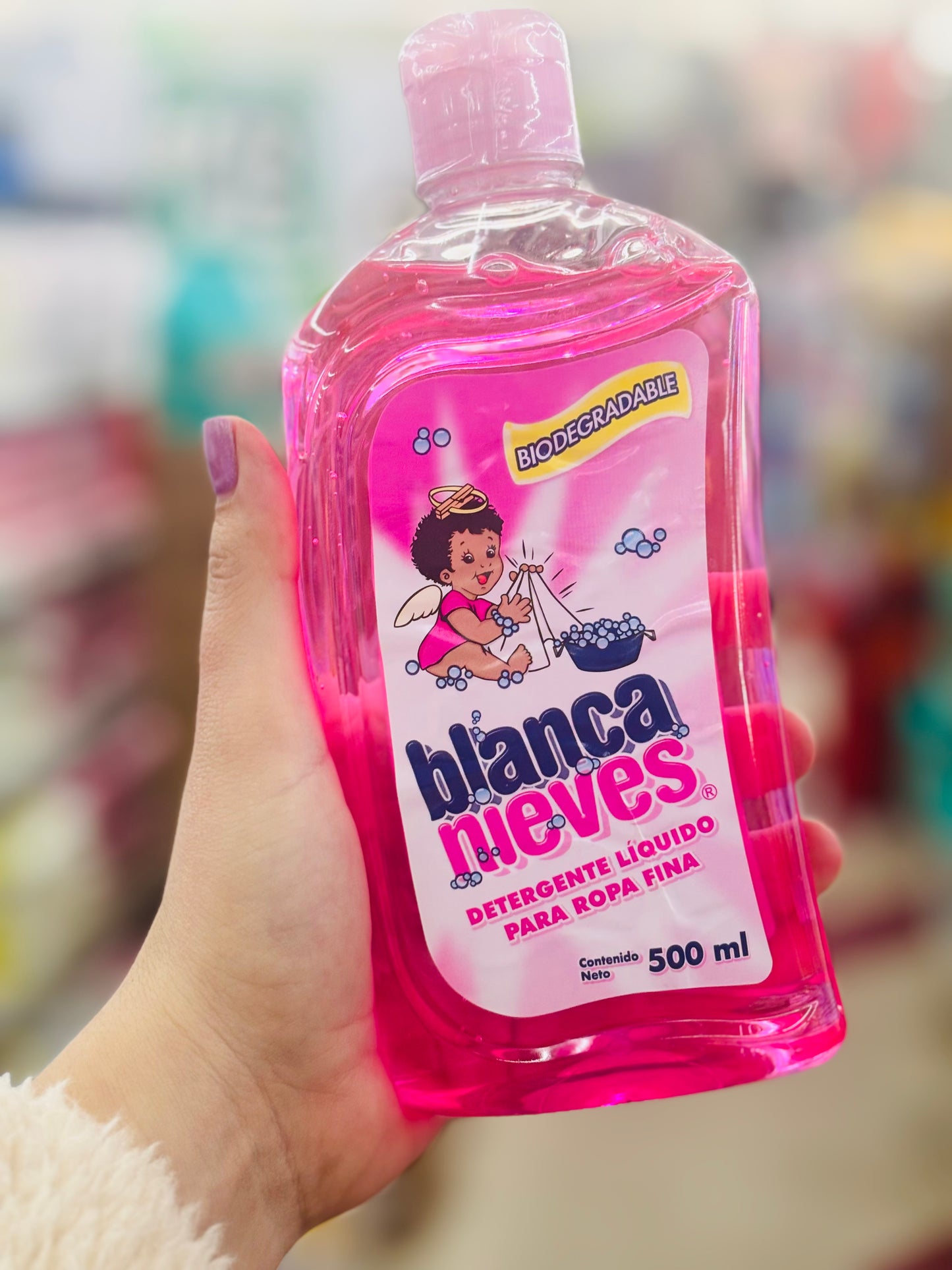 Detergentes líquidos multiusos pequeños