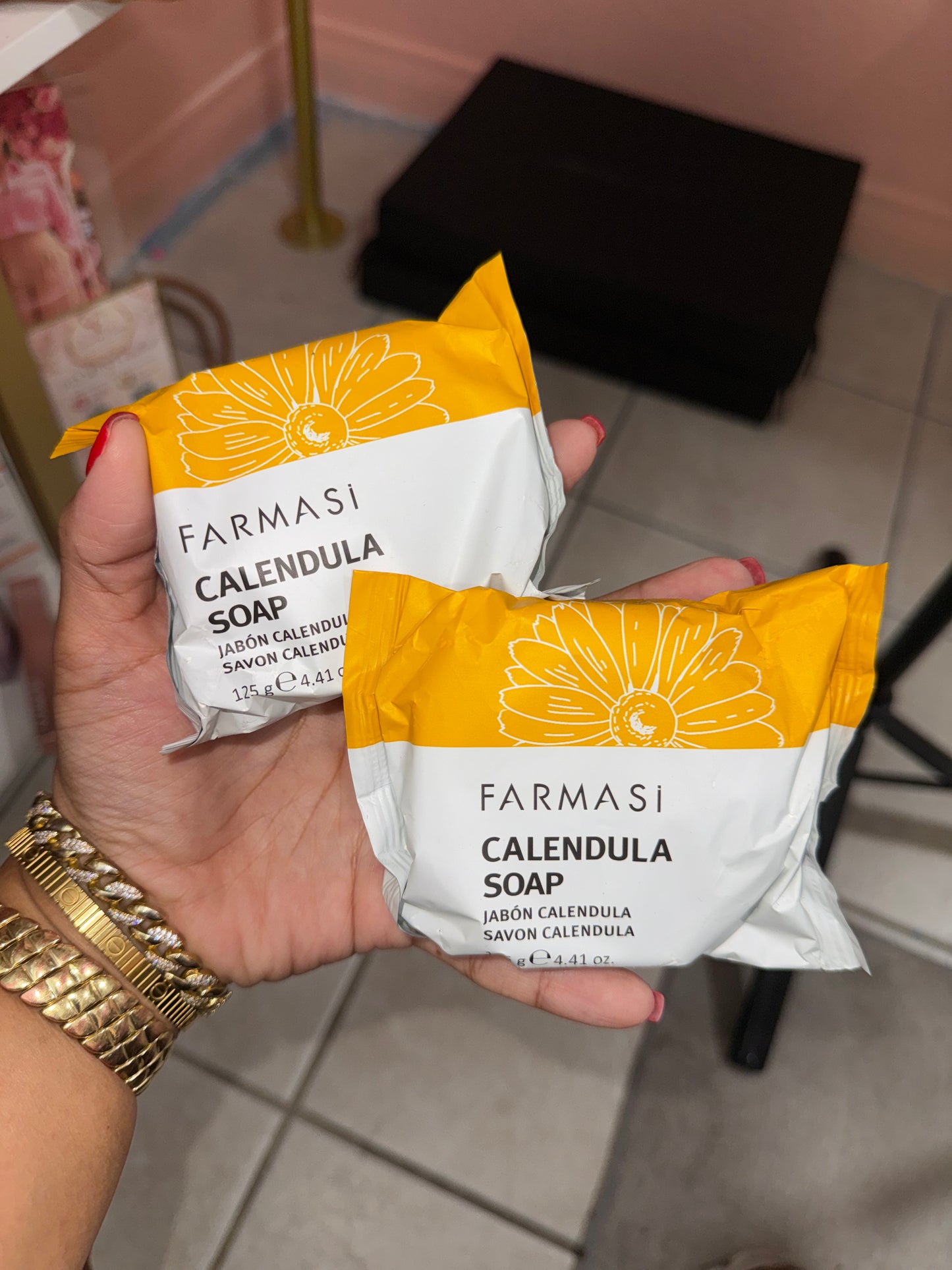 Farmasi by Saralee